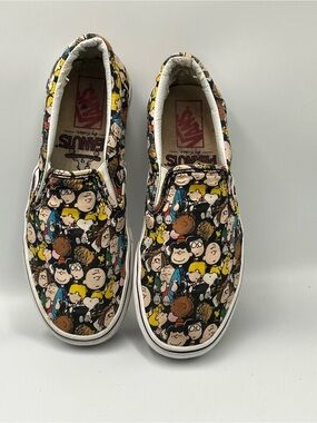 Vans Slip-On Shoes in Multi Peanuts Print Charlie Brown Sneakers Men’s Size 7